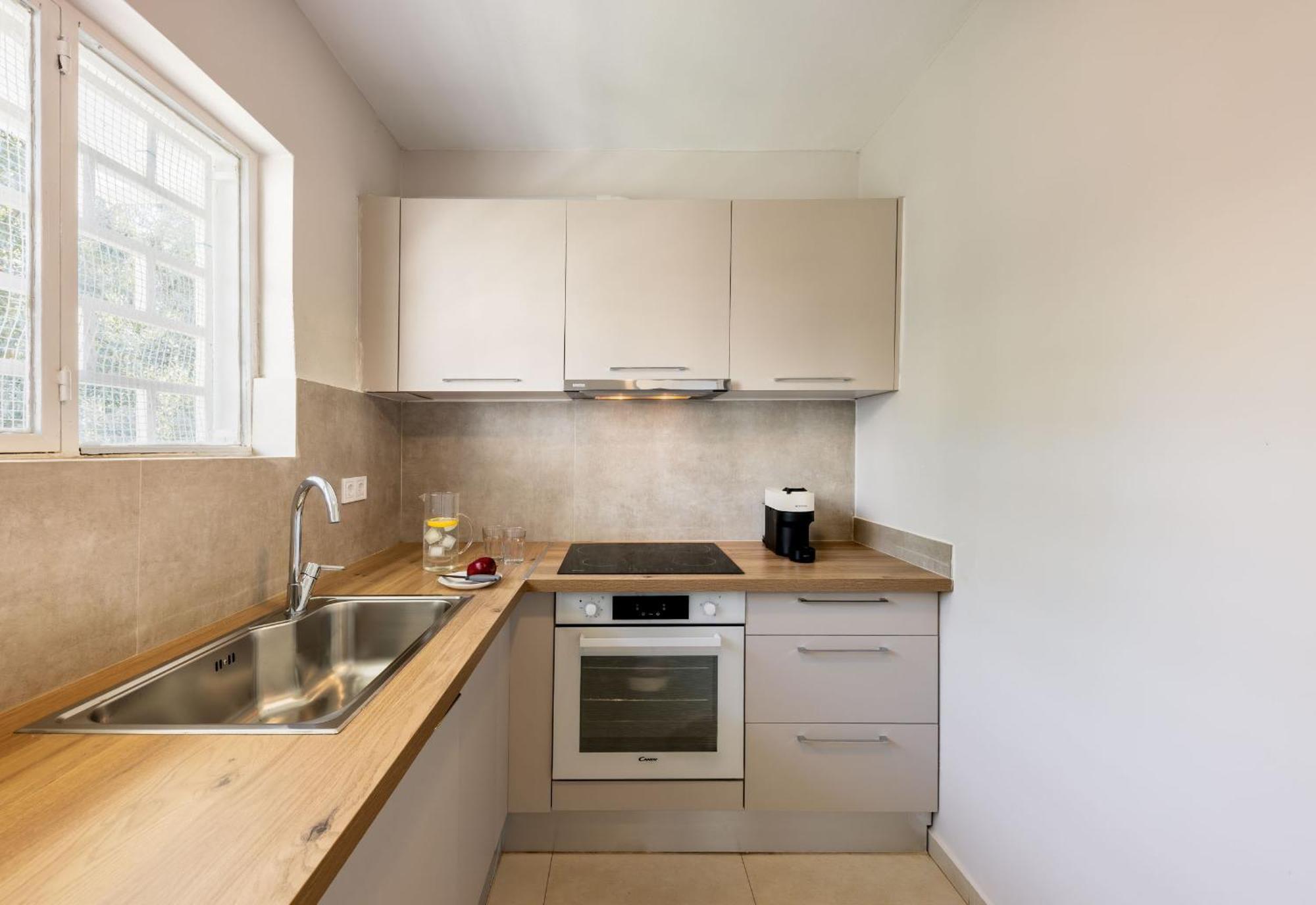 Ferienwohnung Seaside Secret By Blupine Athen Exterior foto